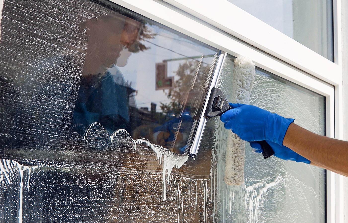 Professionelle Fensterreinigung